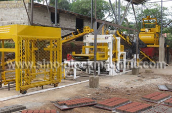 QT4-15 concrete block machine